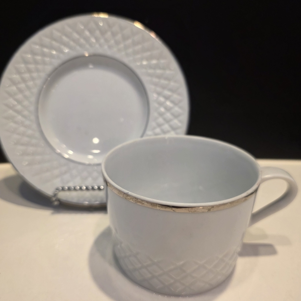 Block Spal Diamante Flat 8 Oz Cup & Saucer 2 Sets 1979